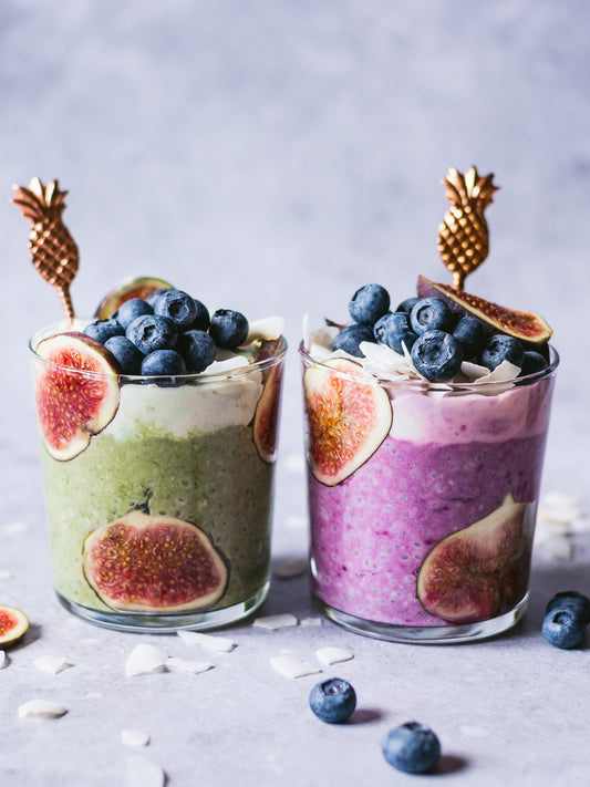 Vanilla & Coconut Chia Overnight Oats with fruits
